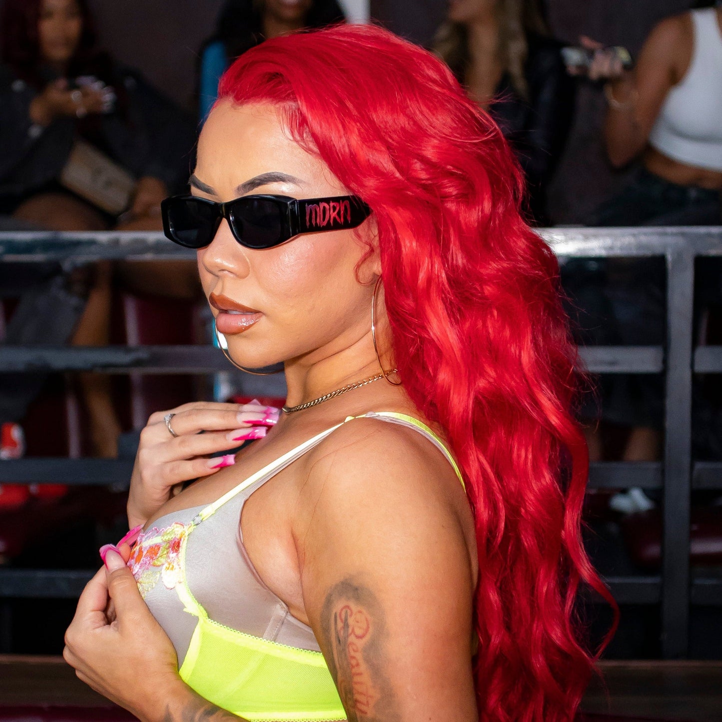 MDRN SUNGLASSES